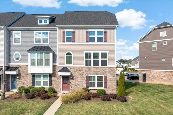 1021 Coldstream Dr, Cecil, PA 15317