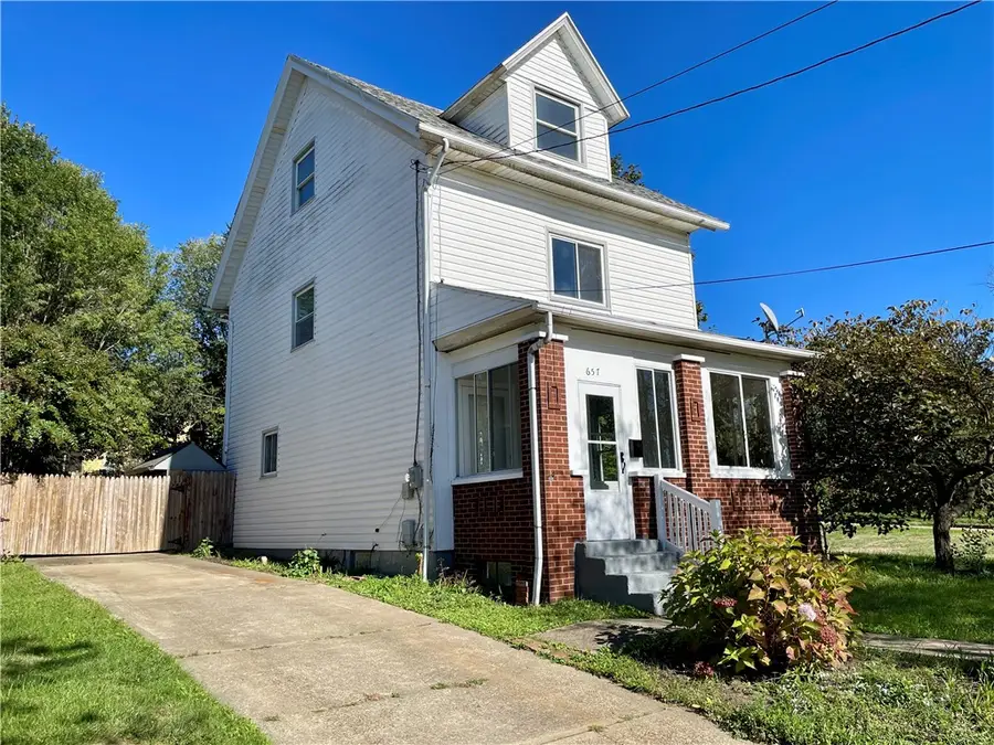 657 Beaver Ave, Midland, PA 15059 - Image #2