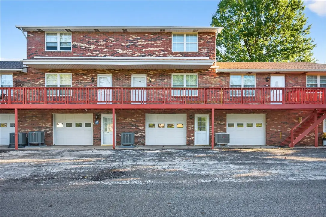 2902 Darlington Rd #703, Chippewa, PA 15010 - Image #1