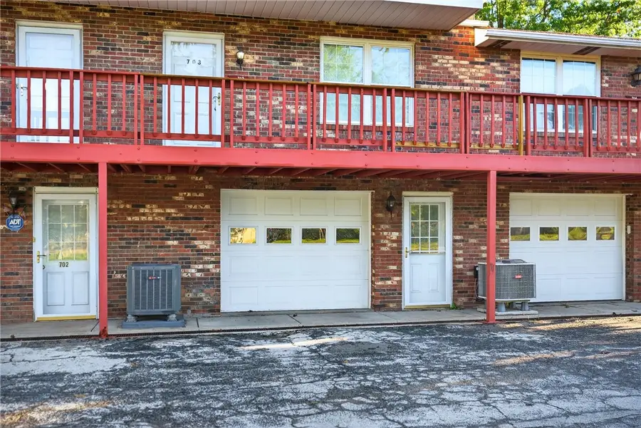 2902 Darlington Rd #703, Chippewa, PA 15010 - Image #3