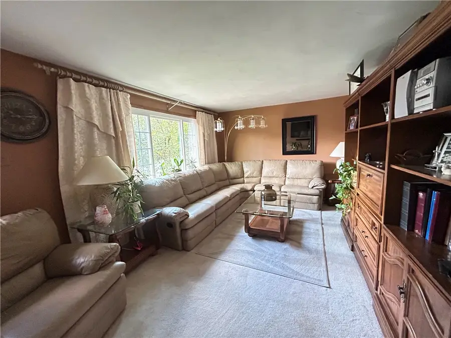 611 National Drive, Penn Hills, PA 15235 - Image #2