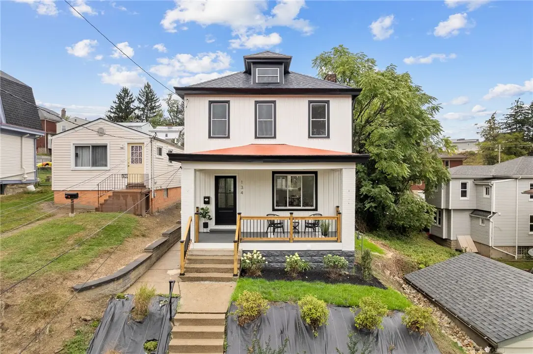 134 Georgetown Ave, West View, PA 15229 - Image #1