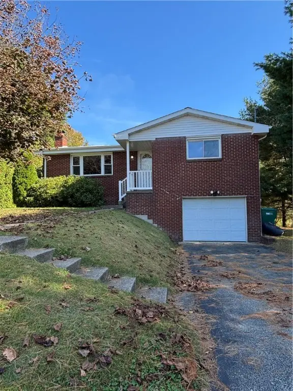 408 Highview St, Loyalhanna, PA 15650 - Image #2