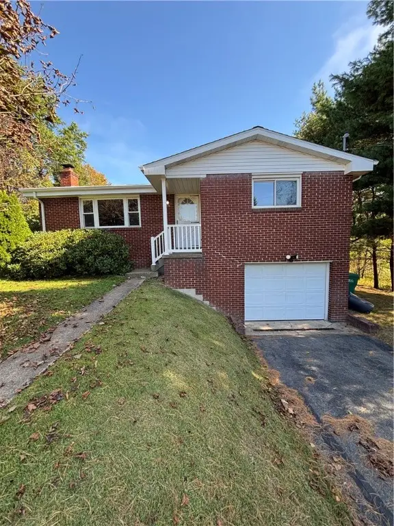 408 Highview St, Loyalhanna, PA 15650 - Image #3