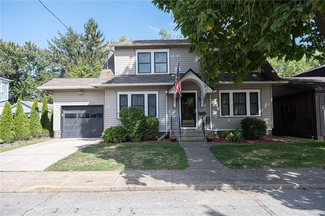 1129 Atlantic Ave, Monaca, PA 15061 - Image #1