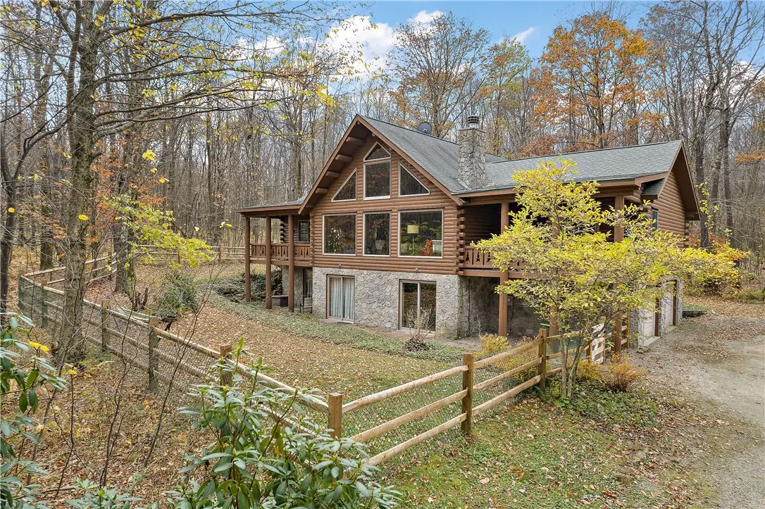 864 Camp Run Road, Donegal Township, PA 15646 - Image #1