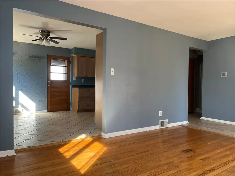 515 Crescent Boulevard Ext, Crescent, PA 15046 - Image #2