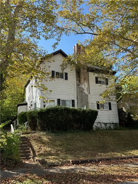 726 E 9th Ave, Munhall, PA 15120 - Image #1