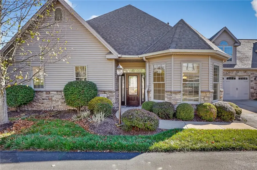 2749 Shadowrock Ct, Hampton, PA 15044 - Image #2