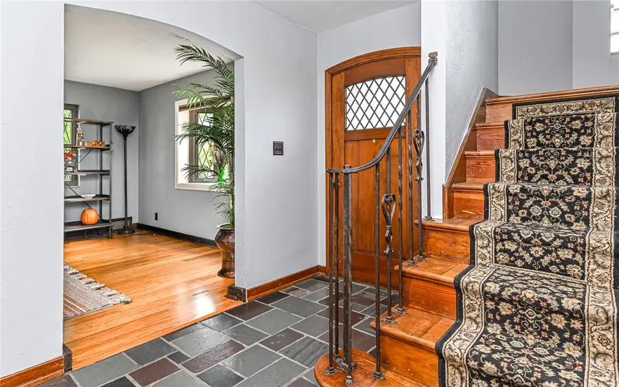 405 Edgewood Rd, Forest Hills, PA 15221 - Image #3