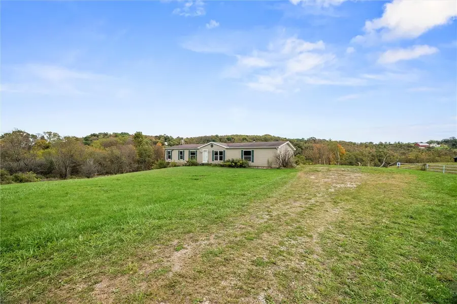 260 Mountain Trail Lane, Bear Rocks, PA 15610 - Image #3