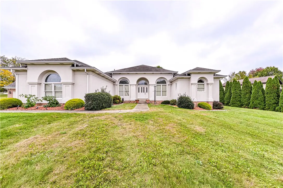 112 N Hazelnut Dr, Mount Pleasant, PA 15666 - #1