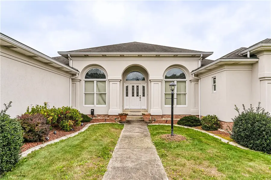 112 N Hazelnut Dr, Mount Pleasant, PA 15666 - #3