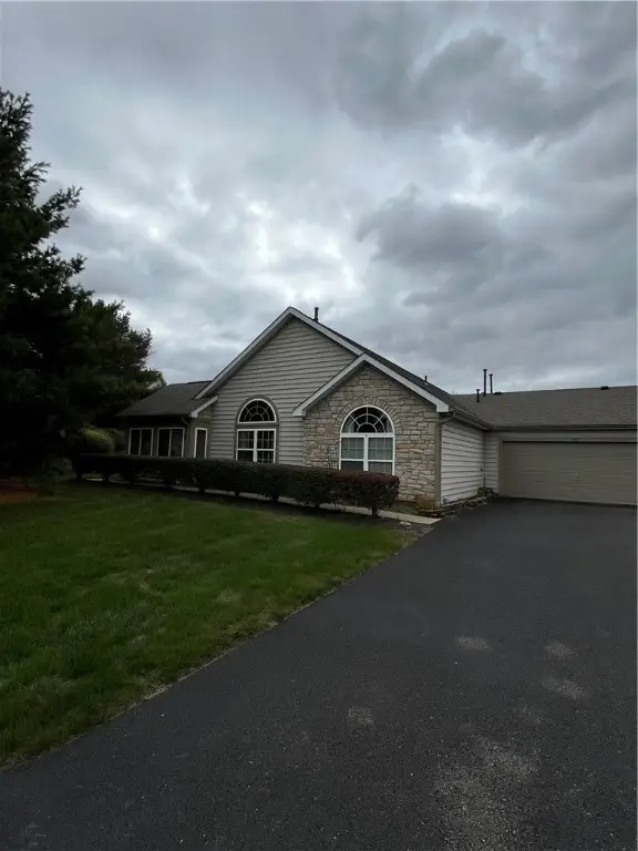 1729 Heather Heights Dr, Crescent, PA 15046 - Image #3