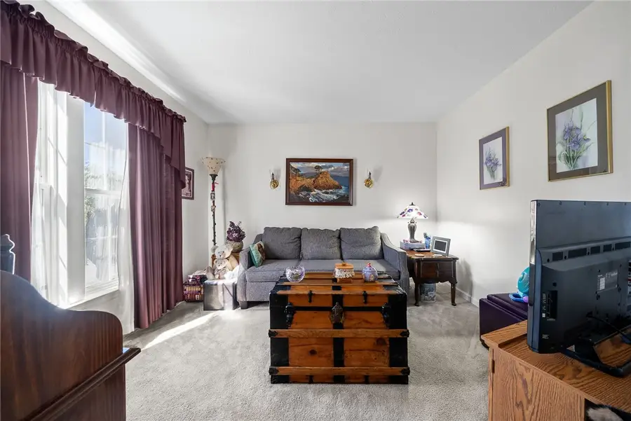 408 Sherwood Dr, Beaver, PA 15009 - Image #3