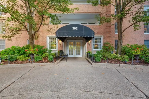 302 Fox Chapel Road #613, O'Hara, PA 15238