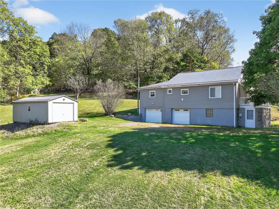 82 Phillips Rd, Hanover, PA 15021 - Image #2