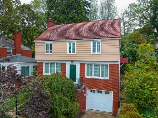 19 Marquette Rd, West View, PA 15229