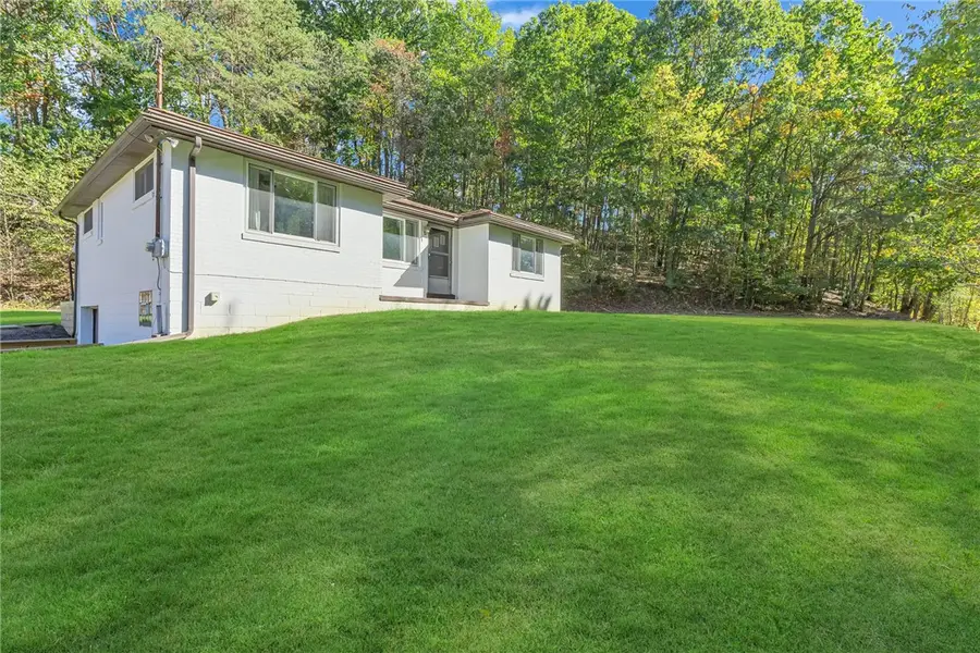 584 Chapel Rd, Center Twp, PA 15001 - Image #2