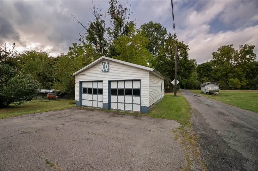 1428 W Ridge Ave, Sharpsville, PA 16150 - Image #3