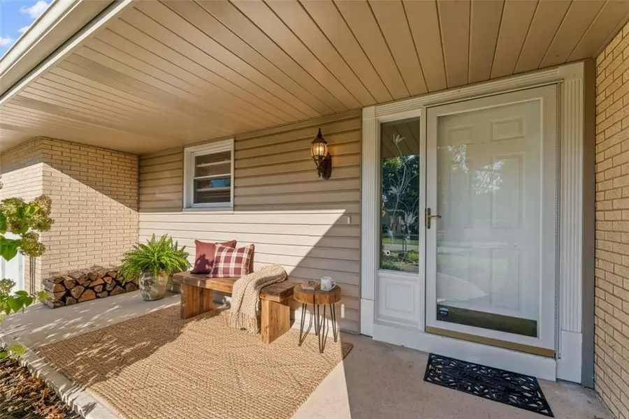 106 Stratford Drive, Thompsonville, PA 15317 - Image #2