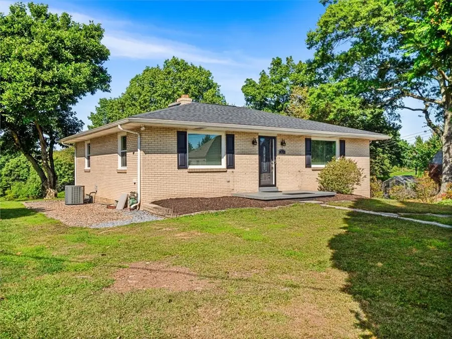 301 Churchill Rd, Churchill, PA 15235 - Image #2