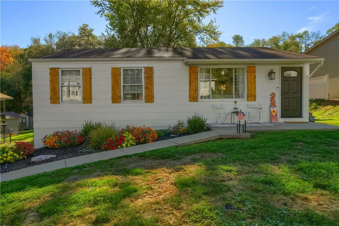 3293 Bradbury Dr, Hopewell, PA 15001 - Image #1