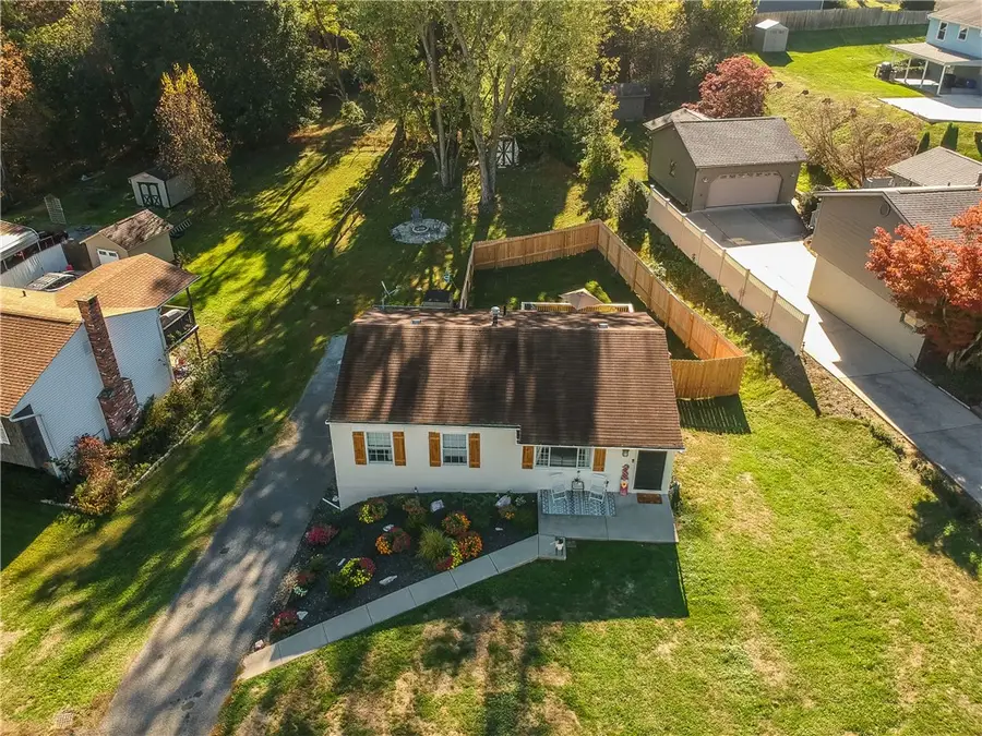 3293 Bradbury Dr, Hopewell, PA 15001 - Image #2