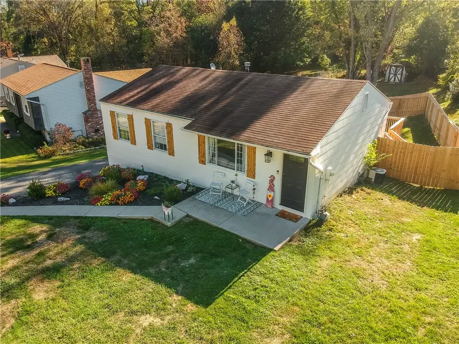 3293 Bradbury Dr, Hopewell, PA 15001 - Image #3