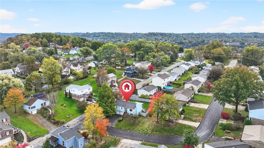 218 Woodmont Dr, Ohara Township, PA 15238 - Image #2