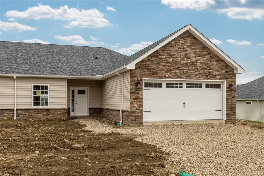 340 Cherokee Drive, Chippewa, PA 15010 - Image #2