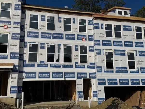 702 Olivia St, Collier Twp, PA 15205