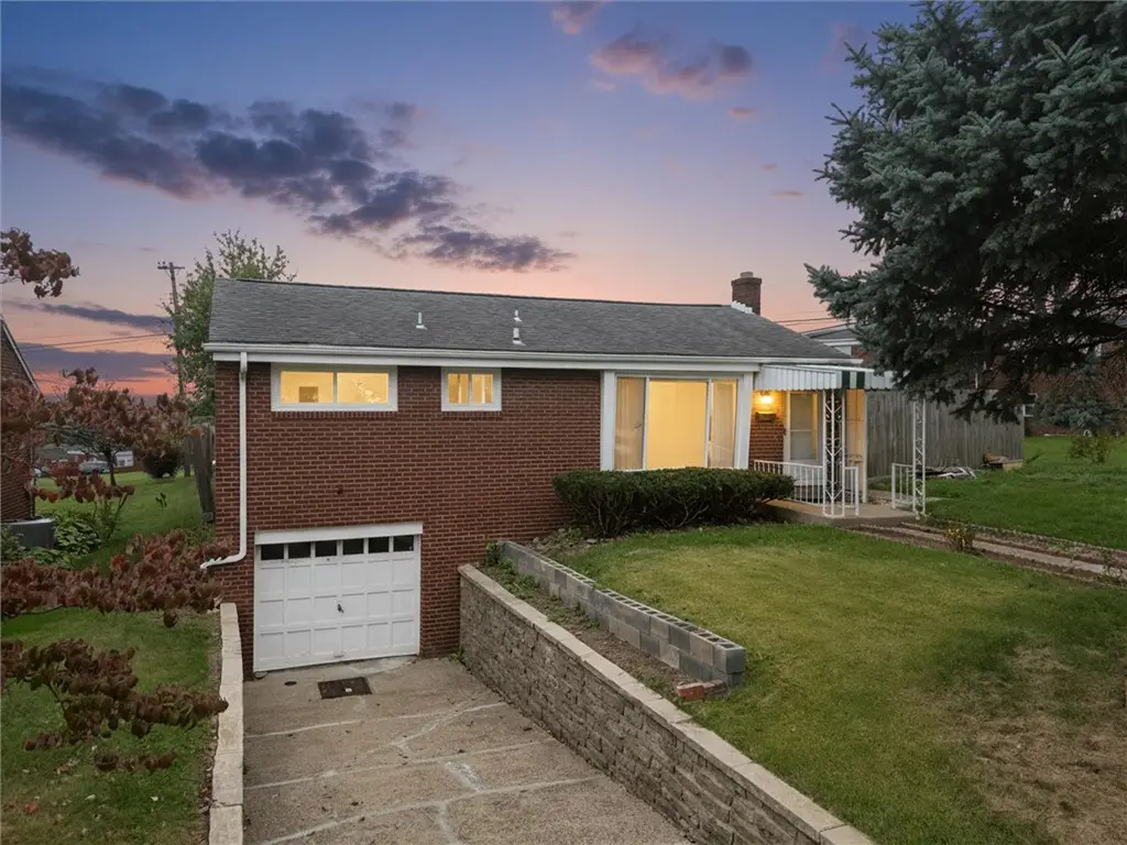 434 Macassar Dr, Baldwin, PA 15236 - Image #1