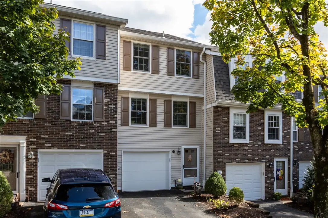 120 Saxonwald Lane, Castle Shannon, PA 15234 - Image #1
