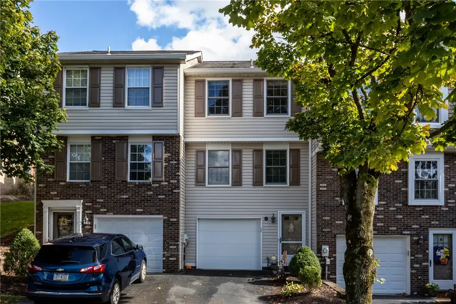 120 Saxonwald Lane, Castle Shannon, PA 15234 - Image #2