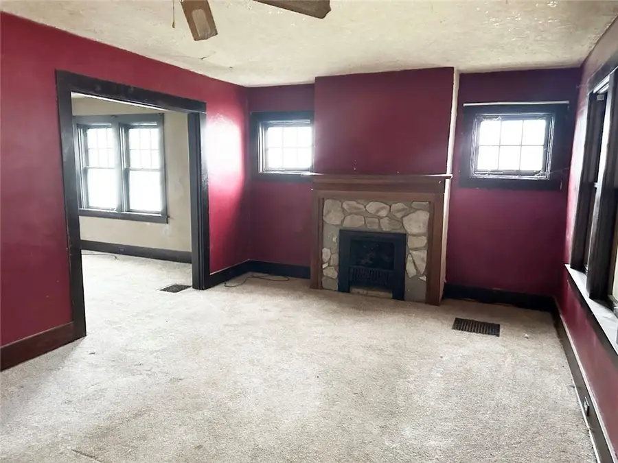 227 Scotia St, Ingram, PA 15205 - Image #2