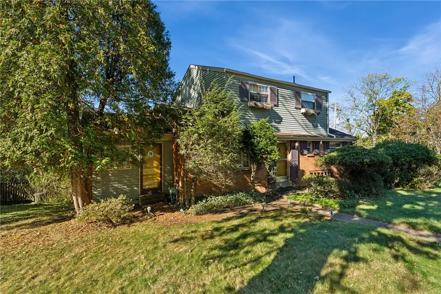 1237 Circle Dr, Braddock Hills, PA 15221 - Image #2