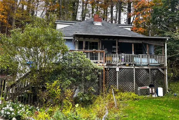 915 Thompson Run Rd, Springdale Twp, PA 15049