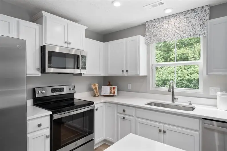 211 Southfork Drive, North Fayette, PA 15071 - Image #3