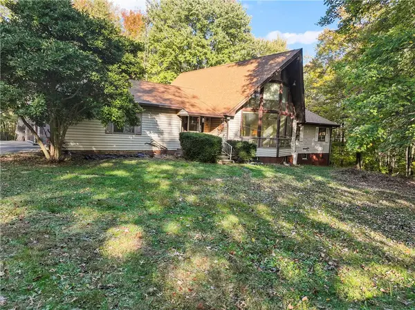 108 Buss Rd, Hopewell Twp, PA 15001