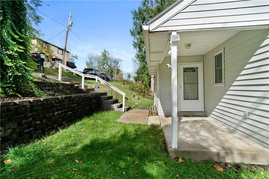 876 Sylvan Ave, North Versailles, PA 15137 - Image #2