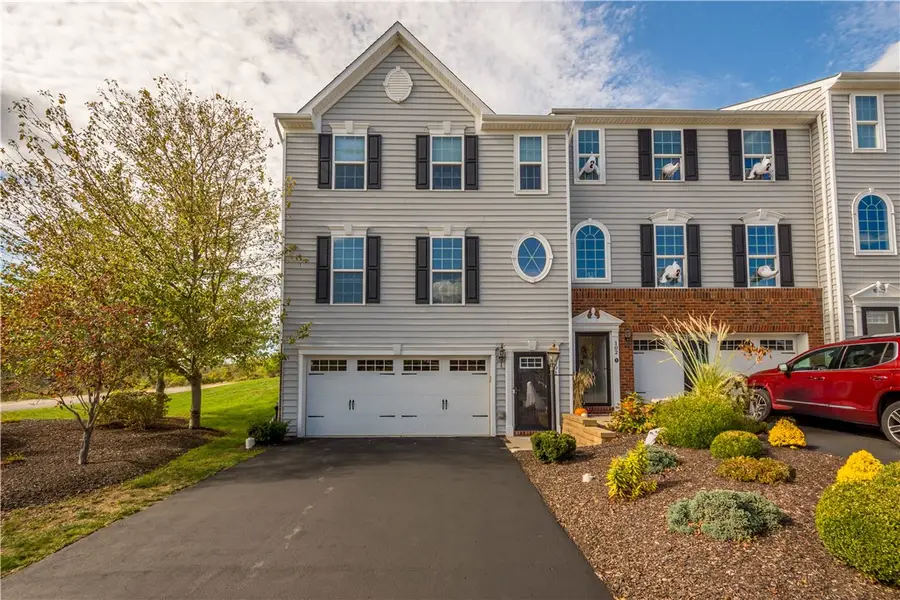 101 Raymond Dr, North Fayette, PA 15071 - Image #2