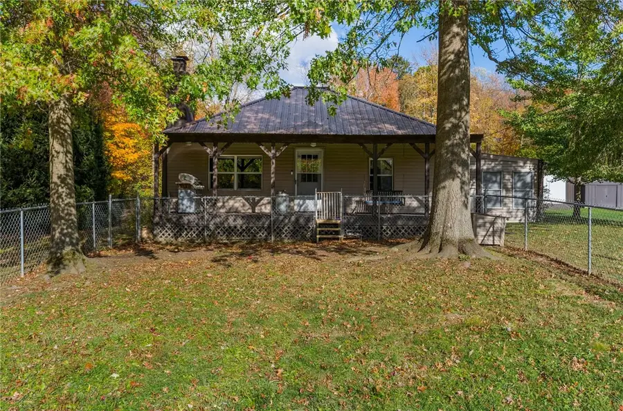 2740 Maple Ln, Jamestown, PA 16134 - #2