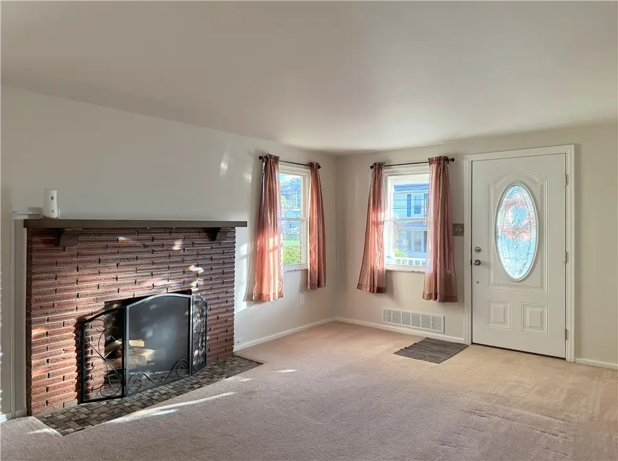 1533 Indiana Ave, Monaca, PA 15061 - Image #2