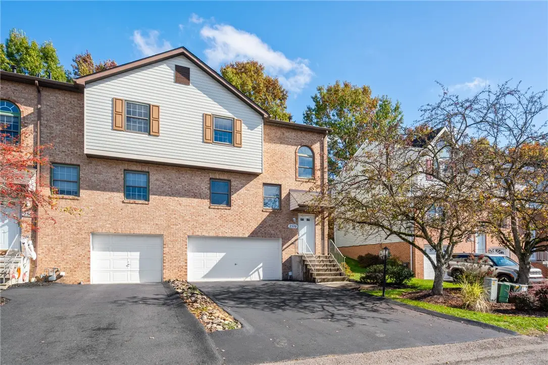 2570 Hawthorne Dr, North Fayette, PA 15071 - Image #1