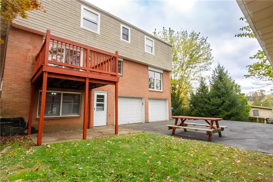 103 Tynewood Dr, Wilkins Township, PA 15145 - Image #3