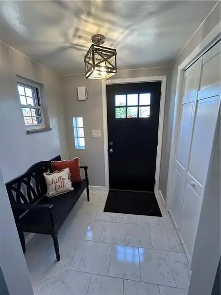 747 E Madison Cir, Ross Township, PA 15229 - Image #3