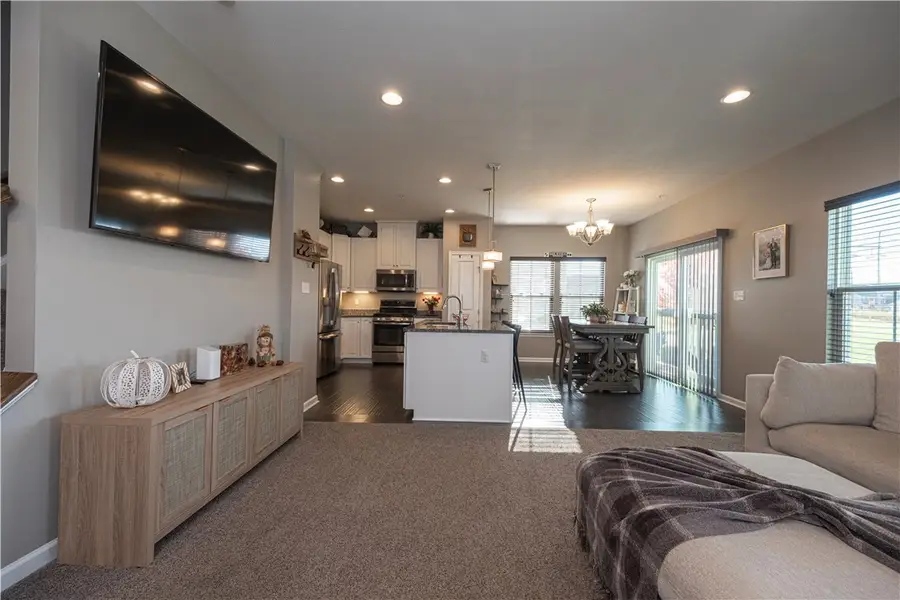 1407 Deer Creek Crossing Dr, Cecil, PA 15317 - Image #3