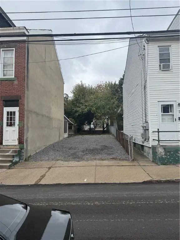 604 Edmond St, Pittsburgh, PA 15224 - Image #3