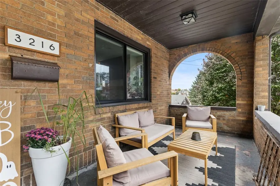 3216 Eastmont Ave, Dormont, PA 15216 - Image #3